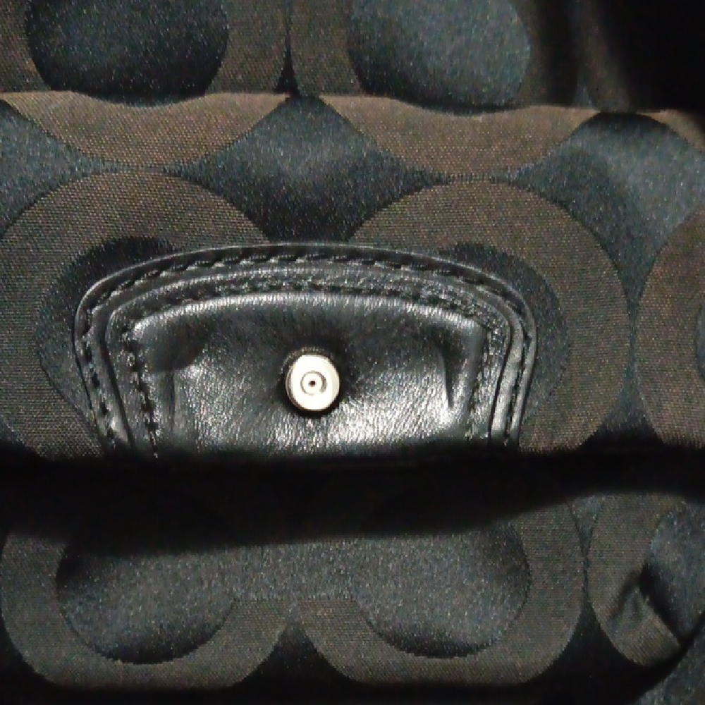 Coach Black and Brown Shoulder Bag - Picture 2 of 8
